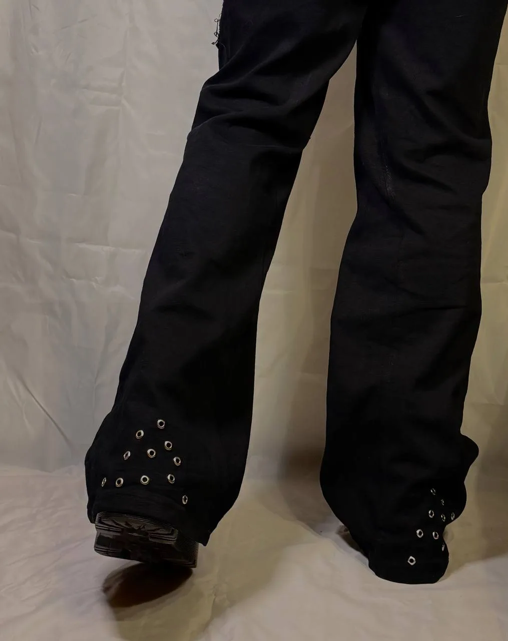 ISOLATION jeans